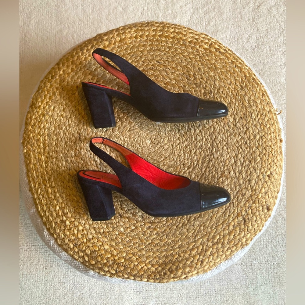 Elegant Pas de Rouge Slingback Pumps—Made in Italy